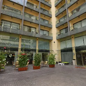 Ramada By Wyndham Downtown 4* Beyrut