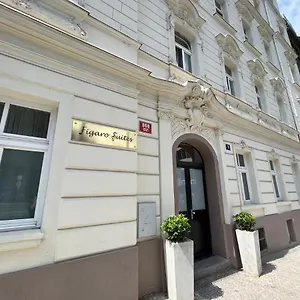 figaro-suites.praguehotelsweb.com/